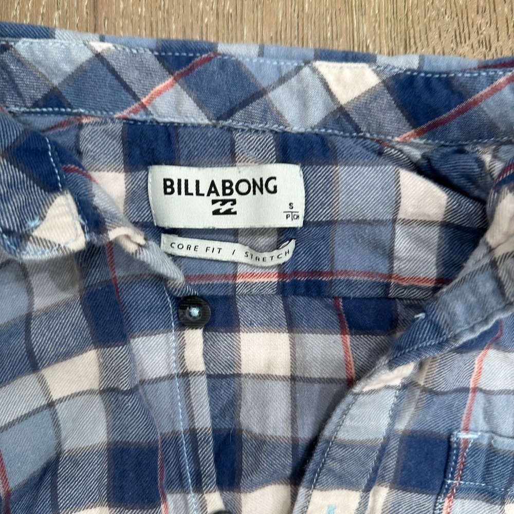 Boys Billabong plaid flannel shirt.